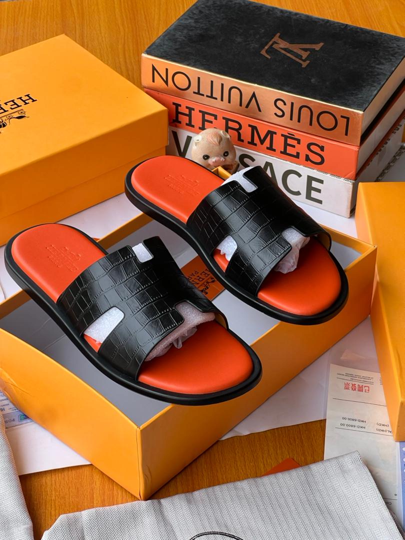 Black Crocodile-Embossed Leather Sliders Black Crocodile-Embossed Leather Sliders