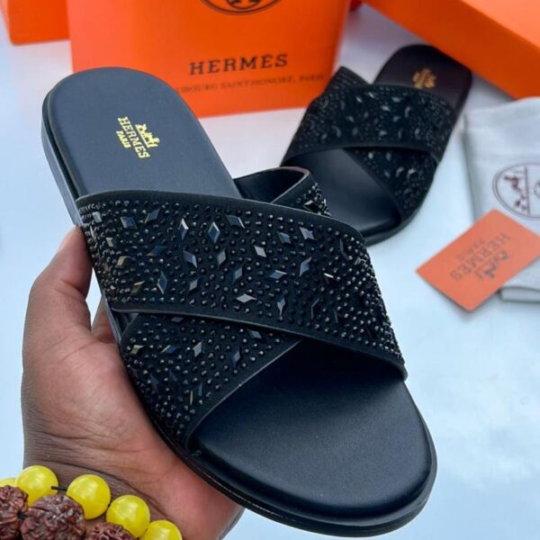 Black Crystal-Embellished Men’s Slippers