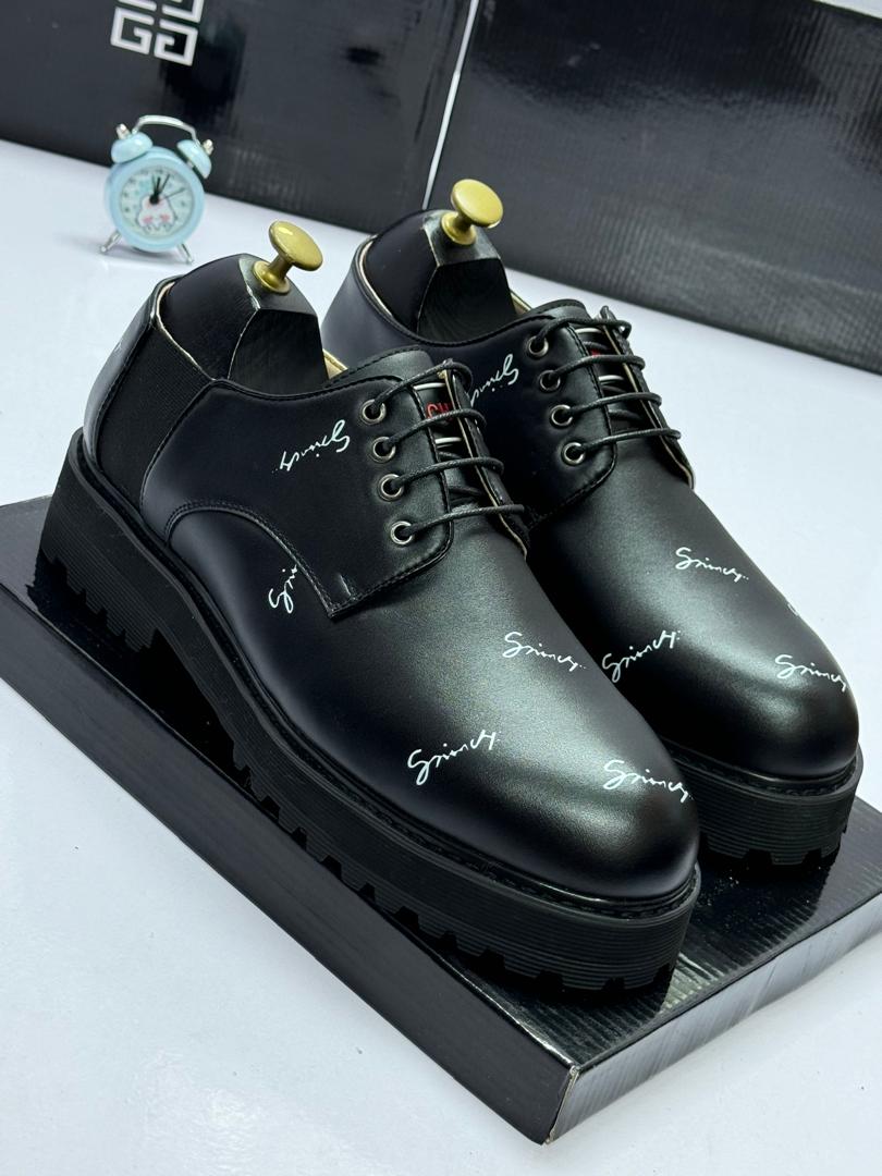 Black Logo Pattern Lug Sole Shoes Black Logo Pattern Lug Sole Shoes