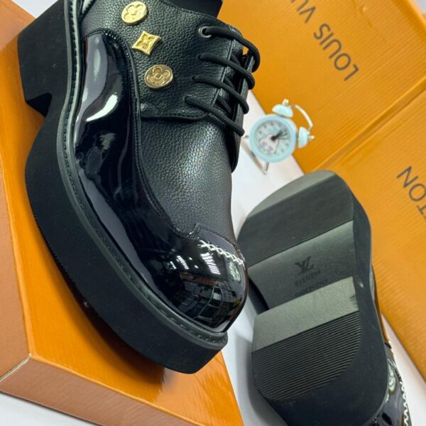 Black Textured Leather Lace-Up Loafers