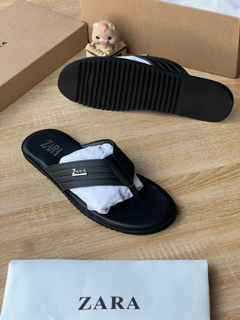 Black Zara Quilted Thong Sandals Black Zara Quilted Thong Sandals
