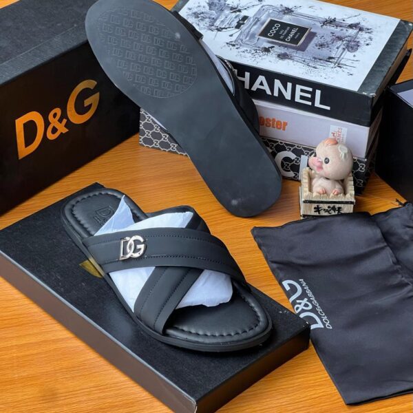 Dolce & Gabbana Black Leather Slides