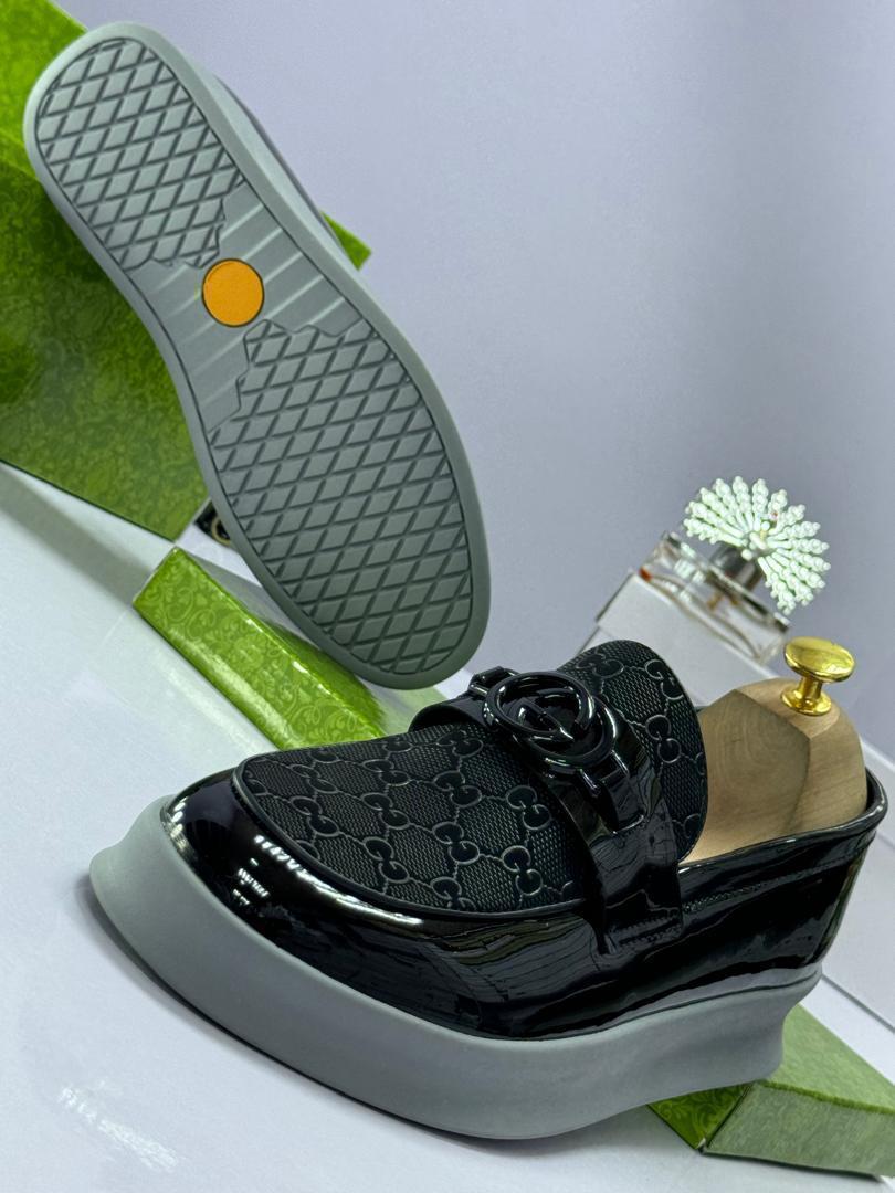 GG Monogram Canvas with Black Patent Leather GG Monogram Canvas with Black Patent Leather