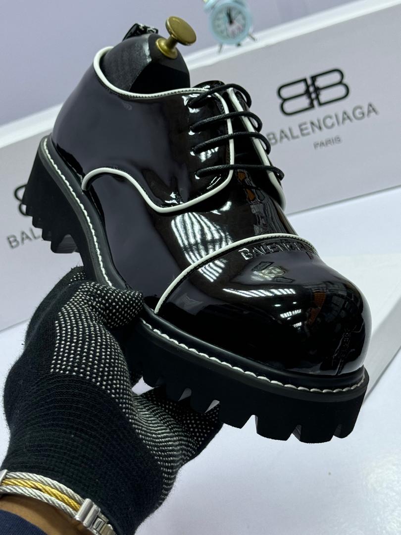 Glossy Black Derby Shoes Glossy Black Derby Shoes