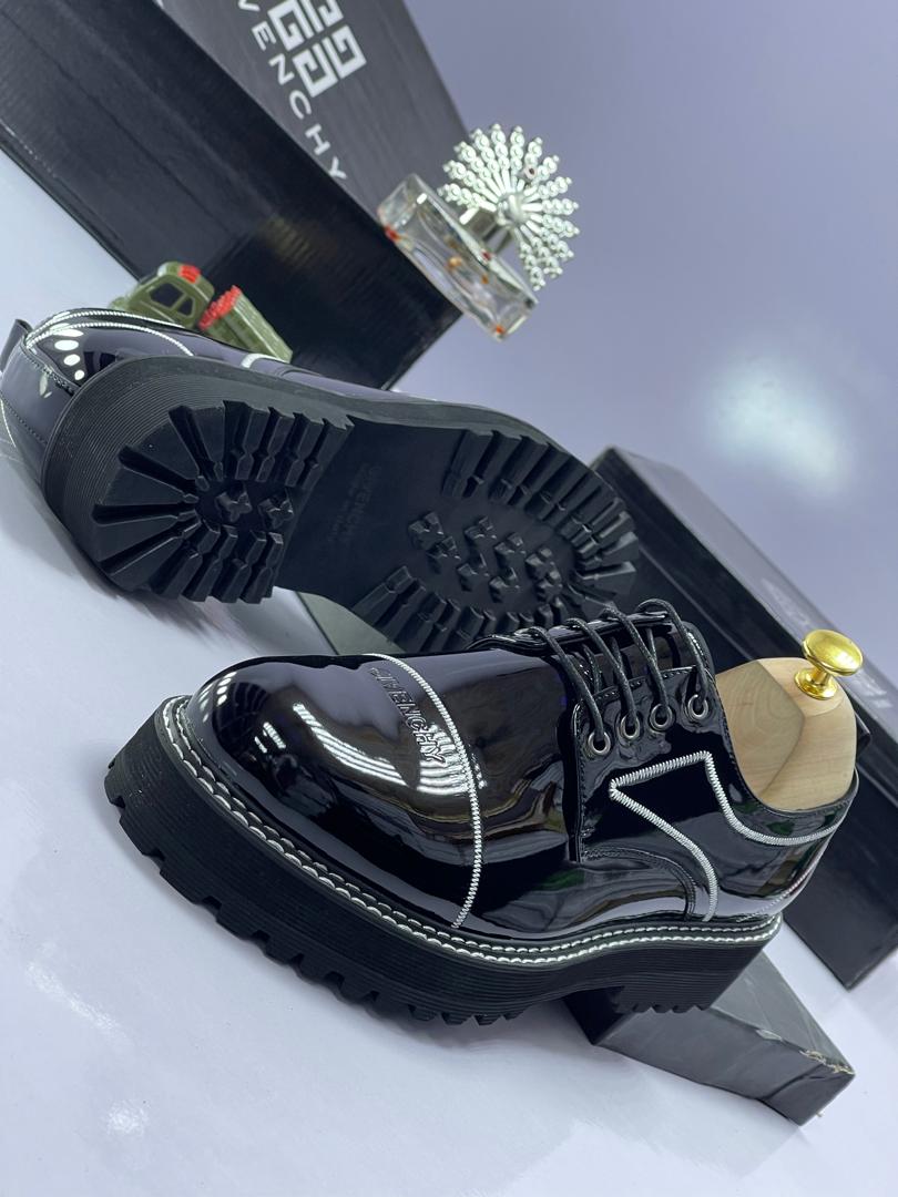 Glossy Black Leather Lug Sole Shoes Glossy Black Leather Lug Sole Shoes
