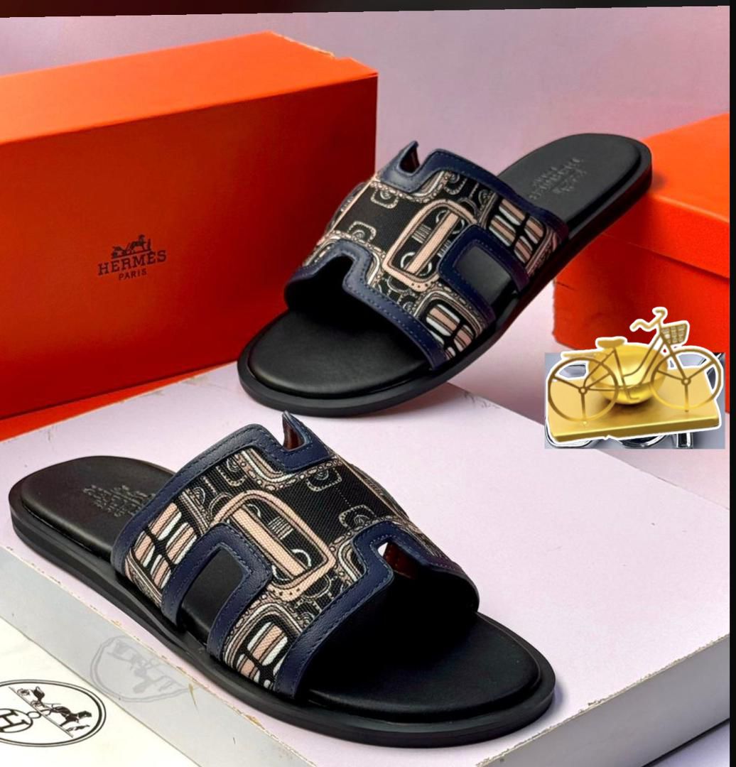 Hermès Printed Strap Sandals Hermès Printed Strap Sandals