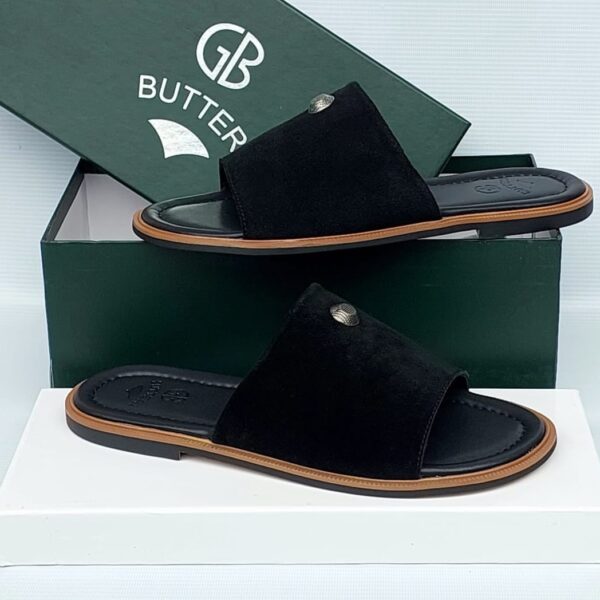 Luxury Men's Sandals with Metallic Fastener Detail