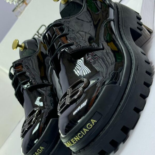 Men's Designer Dress Shoes with Metal Logo Detail