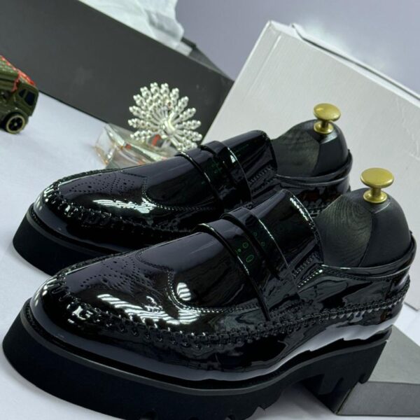 Men's Glossy Leather Lug Sole Loafers