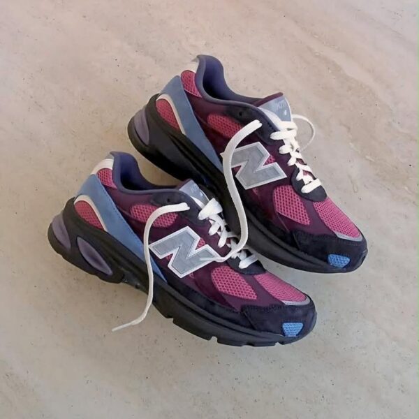 New Balance 2010 Sneakers