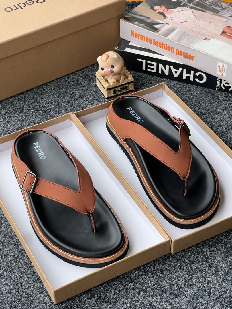 Pedro Men’s Black & Brown Leather Slippers Pedro Men’s Black & Brown Leather Slippers