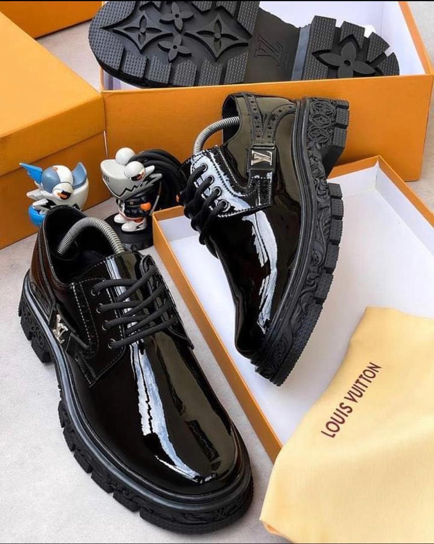 Premium Luxury Men’s Footwear Collection Premium Luxury Men’s Footwear Collection