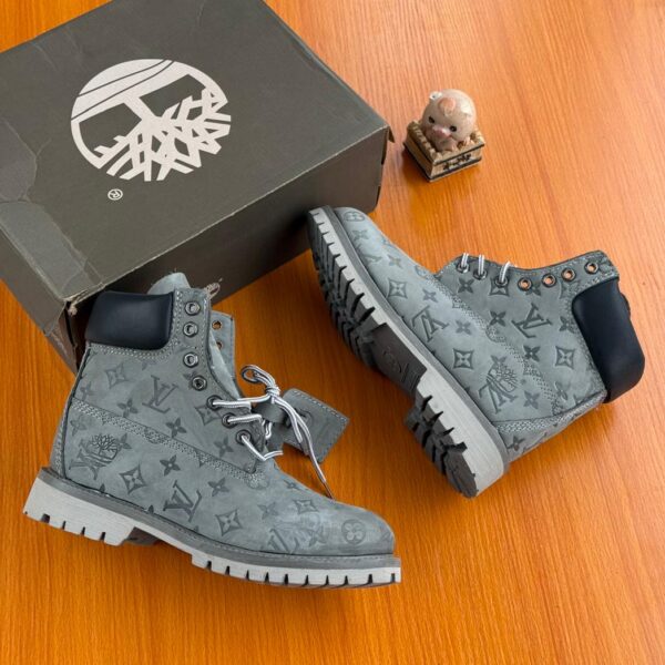 Timberland Grey Suede Boots