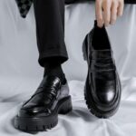 VANHUHU Black Slip-On Loafers