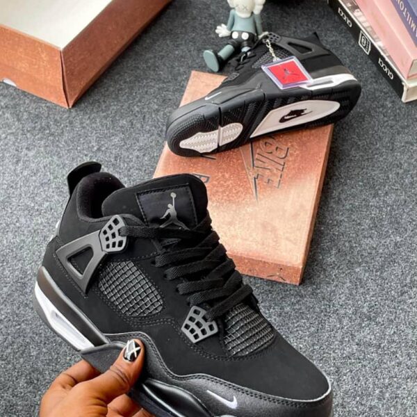 Air Jordan 4 Retro Sneakers