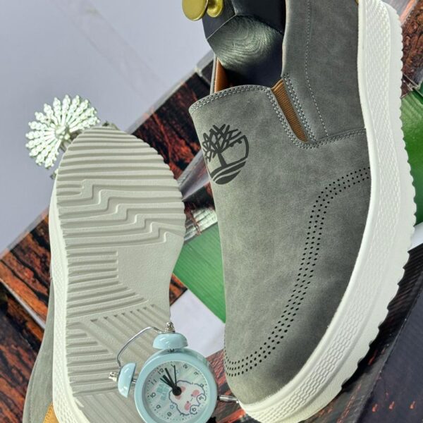 Men's Dark Gray Suede Flat Shoes